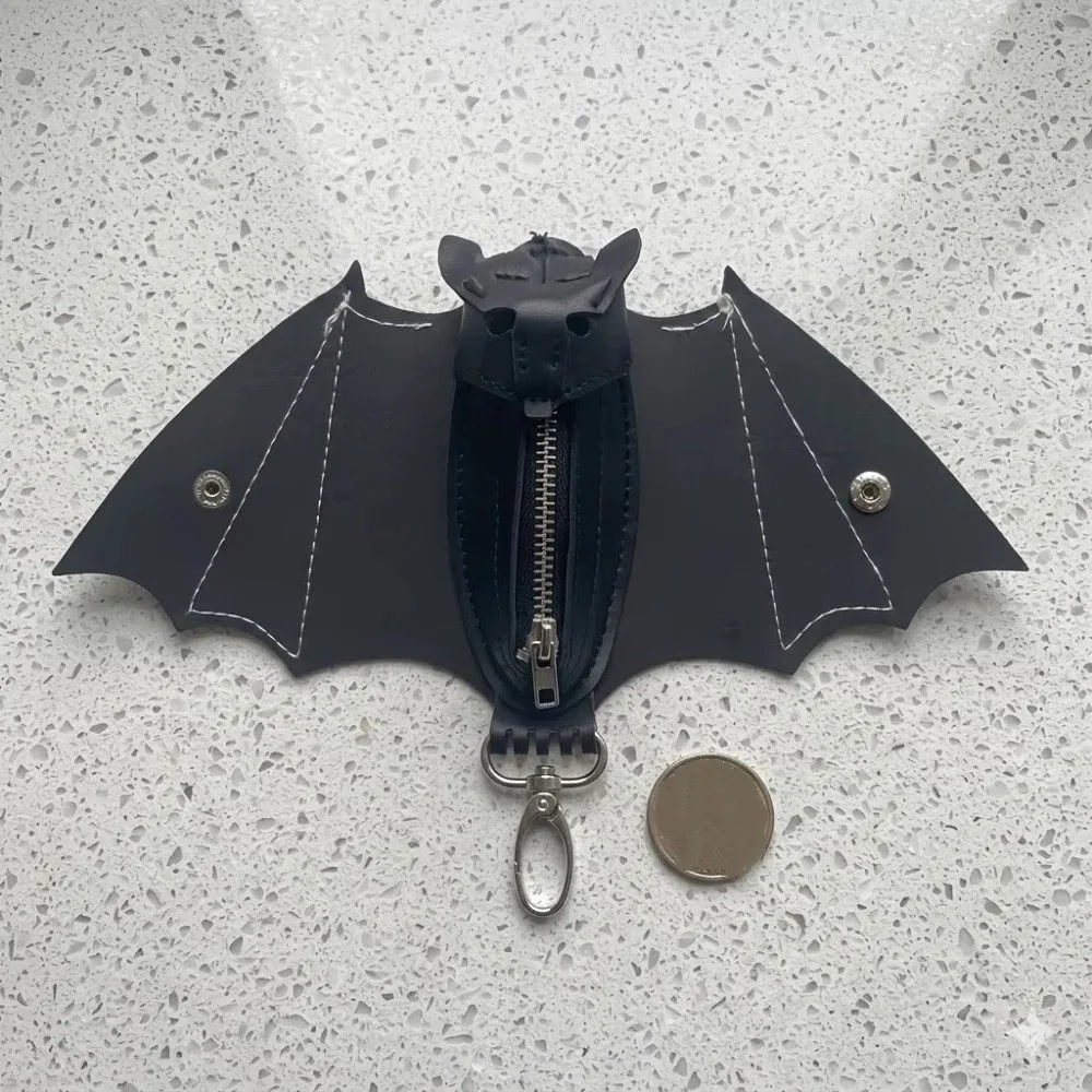 Funny Creative Bat Wallet Keychain Zipper Bag Hanging Halloween Bat Pendant Coin Purse Ornaments Leather Bat Keychain Key Decor