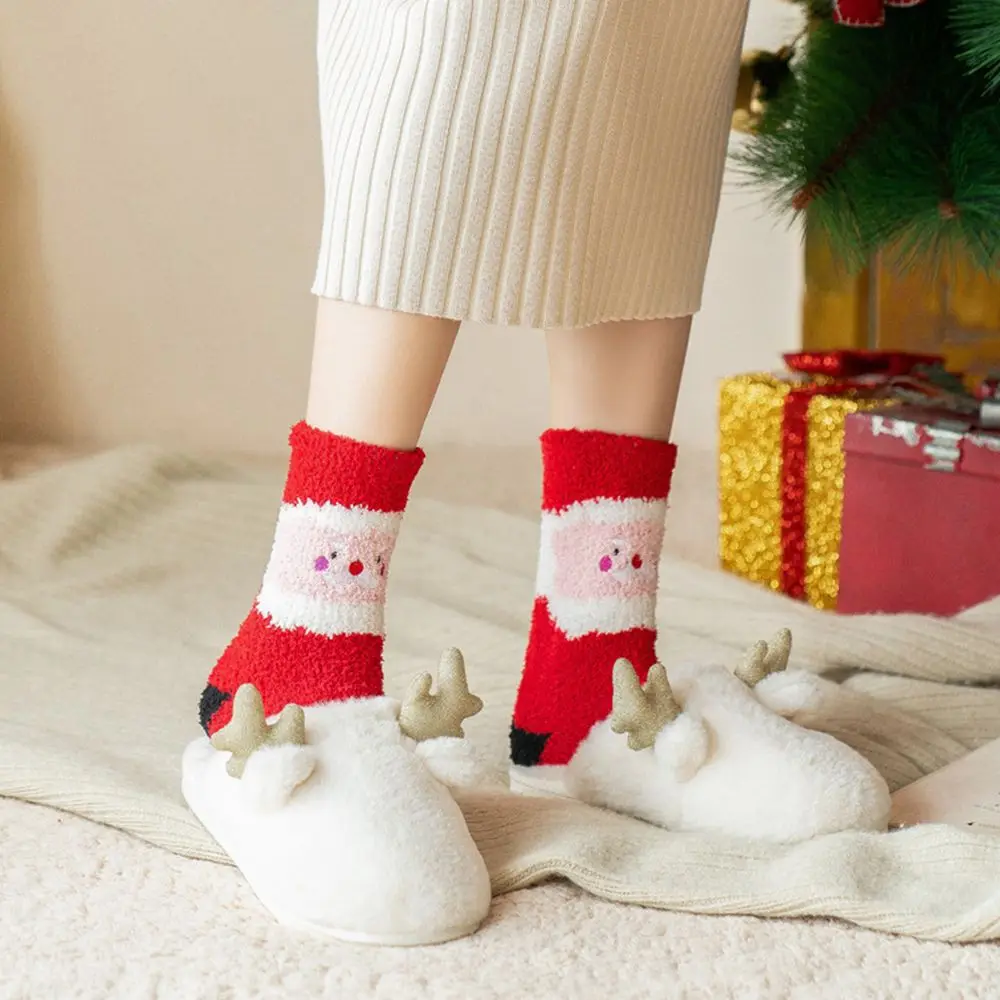 Calcetines transpirables cálidos con diseño de moda de ciervo y pato, calcetines de suelo de Papá Noel, calcetines navideños de lana Coral, calcetines para mujer