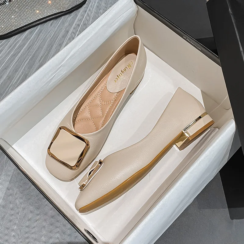 Plus Size 35-43 Women Low Heel Shoes Square Toe Big Buckle Flats Office Lady Slip-on Leather Loafers Spring Pumps Shoes