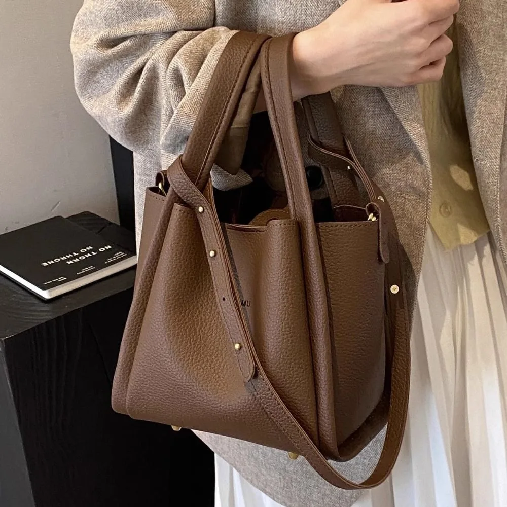 

Solid Color Vintage Basket Bag Large Capacity Korean Style PU Leather Bucket Bag Mother Child Package Women's Tote Bag