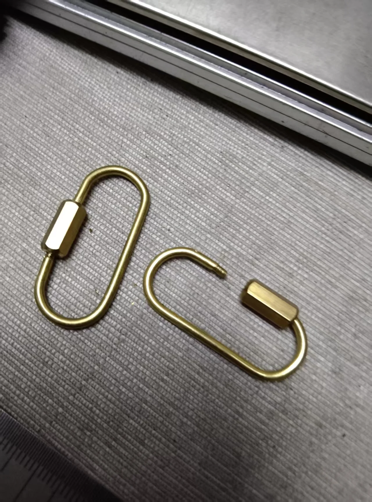Custom Order for 30 pcs Solid Brass Oval Run Course Screw Lock Hook Carabiner Keyring Keychain