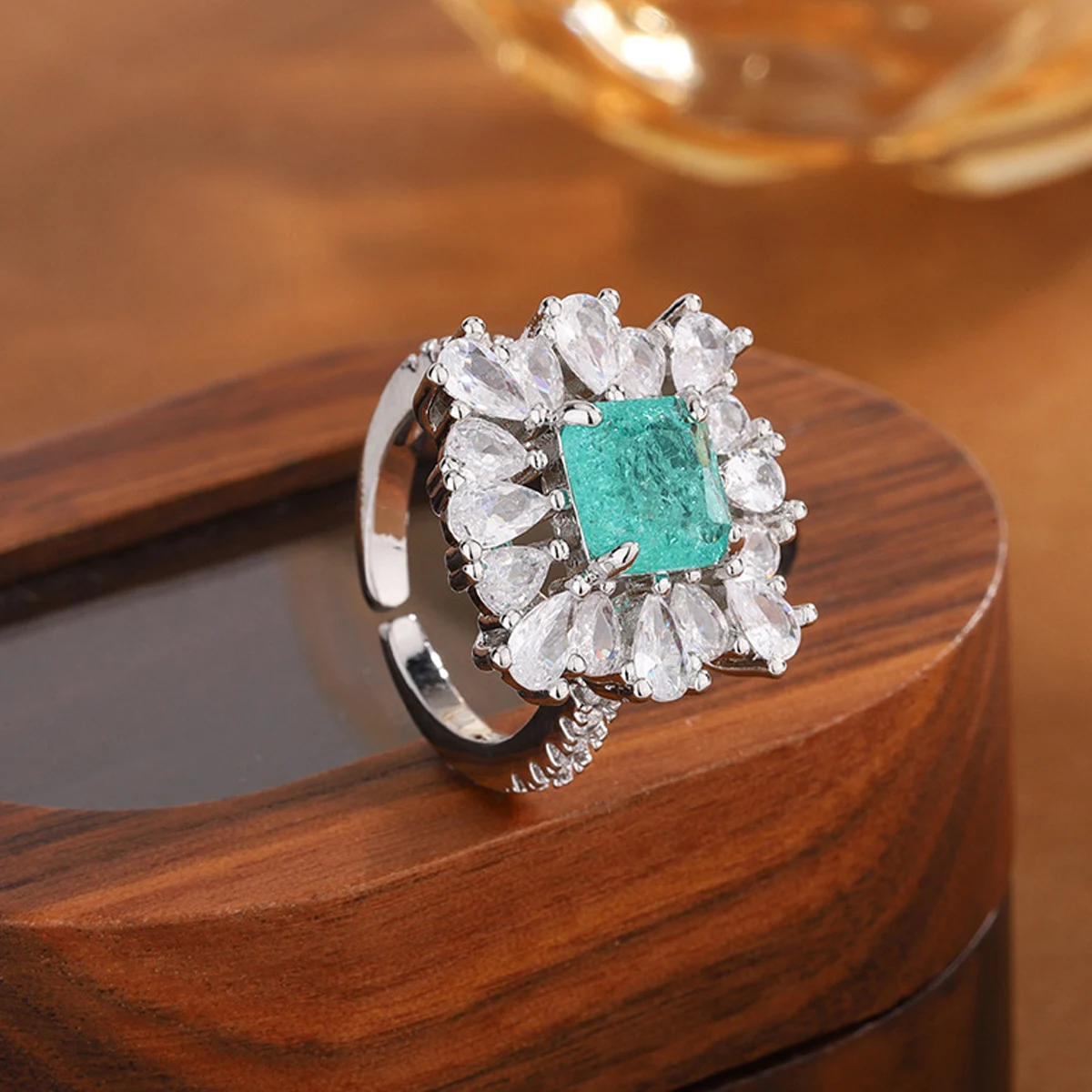 

Diamond-studded Geometric Heart-shaped Open Ring, Sweet, Niche, Fresh Ring, Fashionable and High-end, Factory Direct Sales