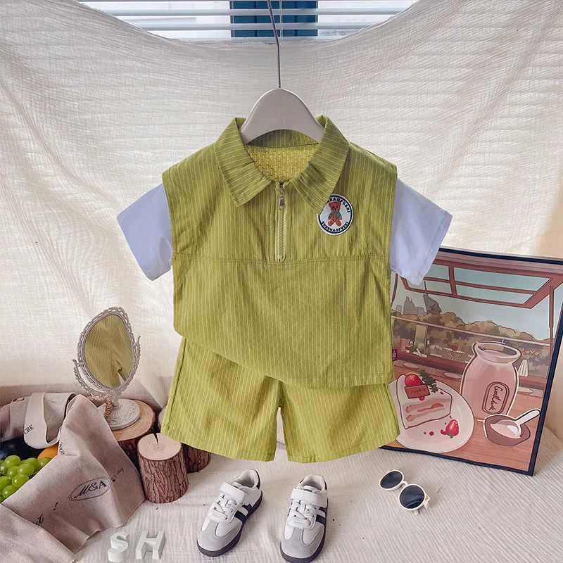 

Комплект одежды для маленьких мальчиков, новинка 2023 года, летние футболки с короткими рукавами и половиной молнии, топ и шорты, детская одежда, рождественская одежда для младенцев