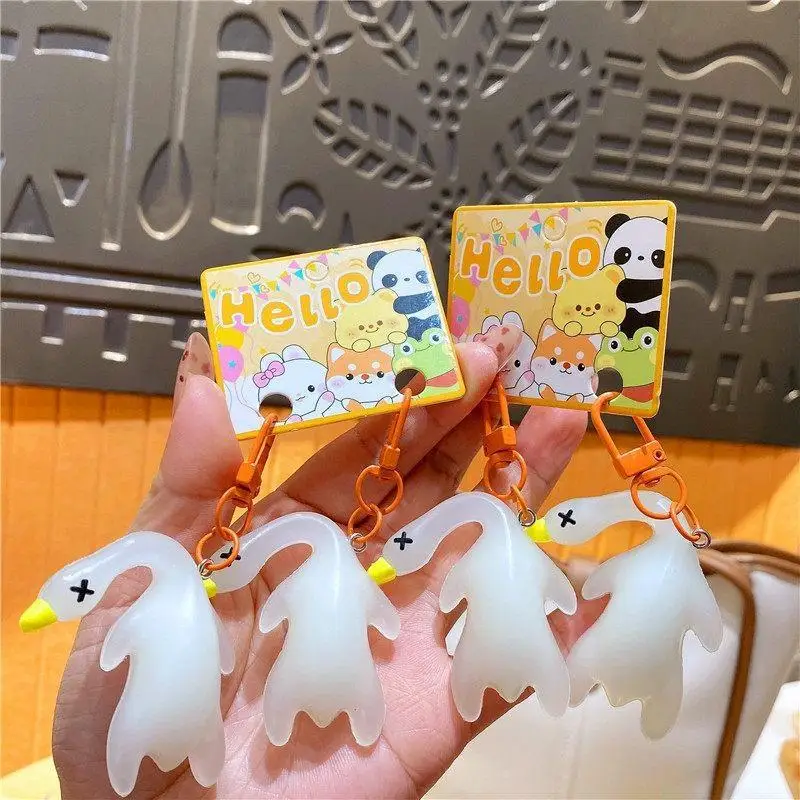 1PC UV Photochromic Color Changing Duck Keychain Funny Cartoon Pendant for Backpack Key Decor Perfect Small Gift for All Ages