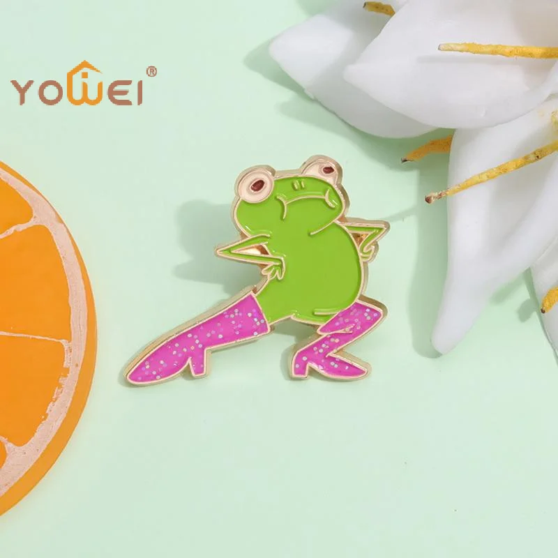 Latest 1 Pc Funny Pink Boots Frog Enamel Pin Animal Metal Badge Lapel Pins Lacquered Gift Decoration Jewelry