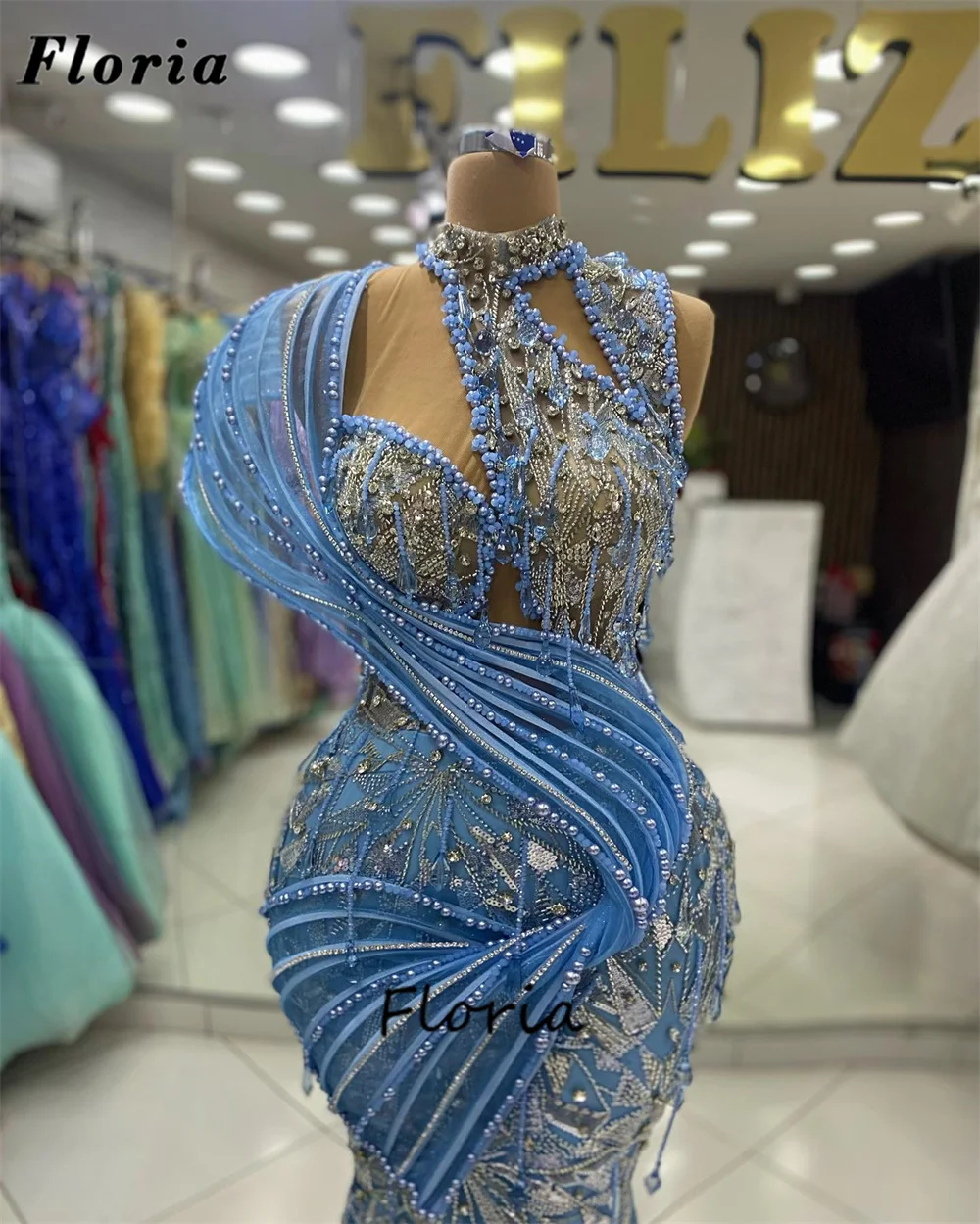 

Saudi Arabic Blue Evening Dresses Custom Made Beading Crystals Formal Occasion Dress Robes De Soiree Cocktail Party Gowns Dubai