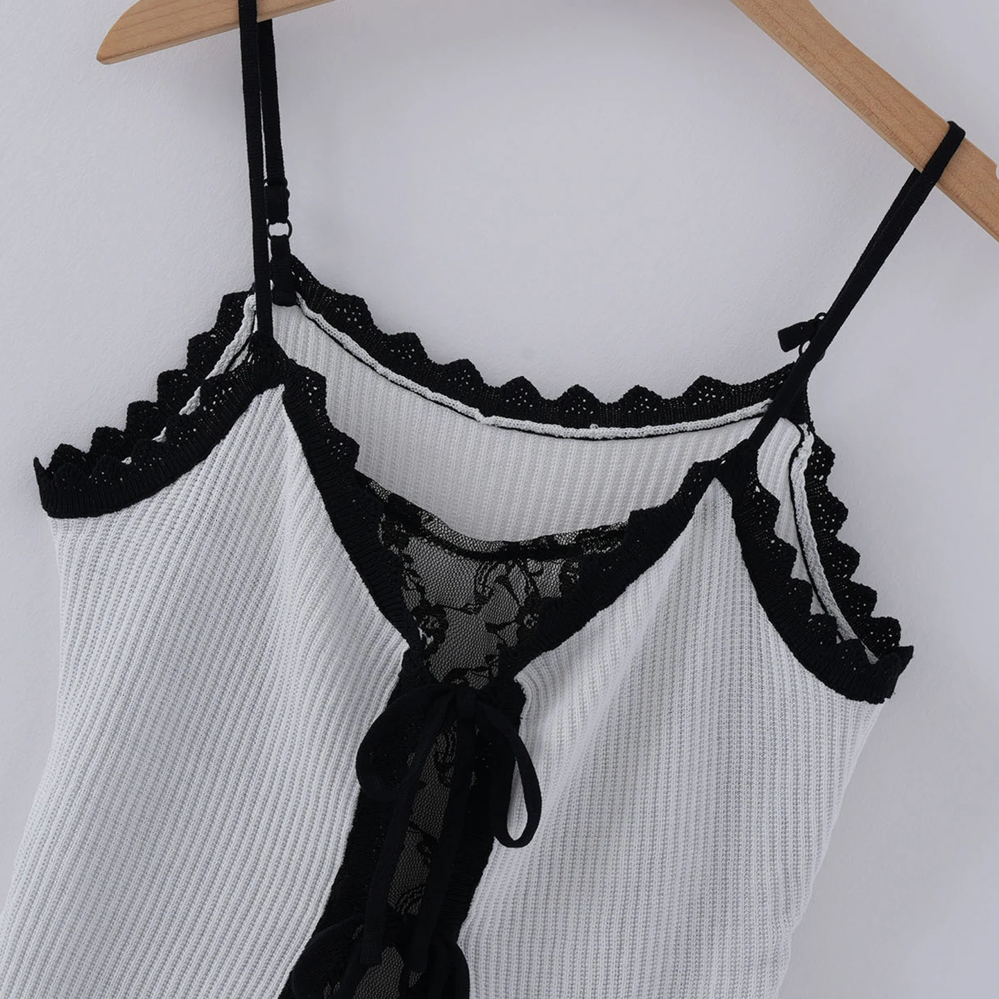 Women's Summer Fashion Knitted Lace Hollow out Strap Top 2026 New Arrival Charming Ensemble Style Vest Sleeveless Outerwear