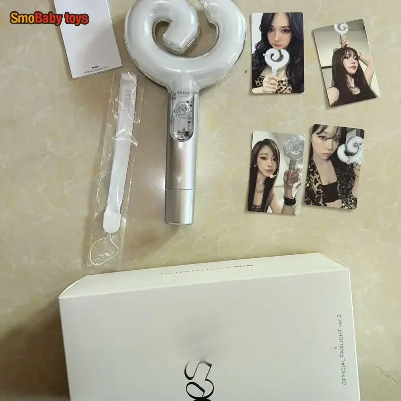 新しいBPライトスティック、韓国ライトスティックとキーホルダー、コンサートランプ、ヒップホップパーティーフラッシュ、蛍光玩具、ファンコレクション