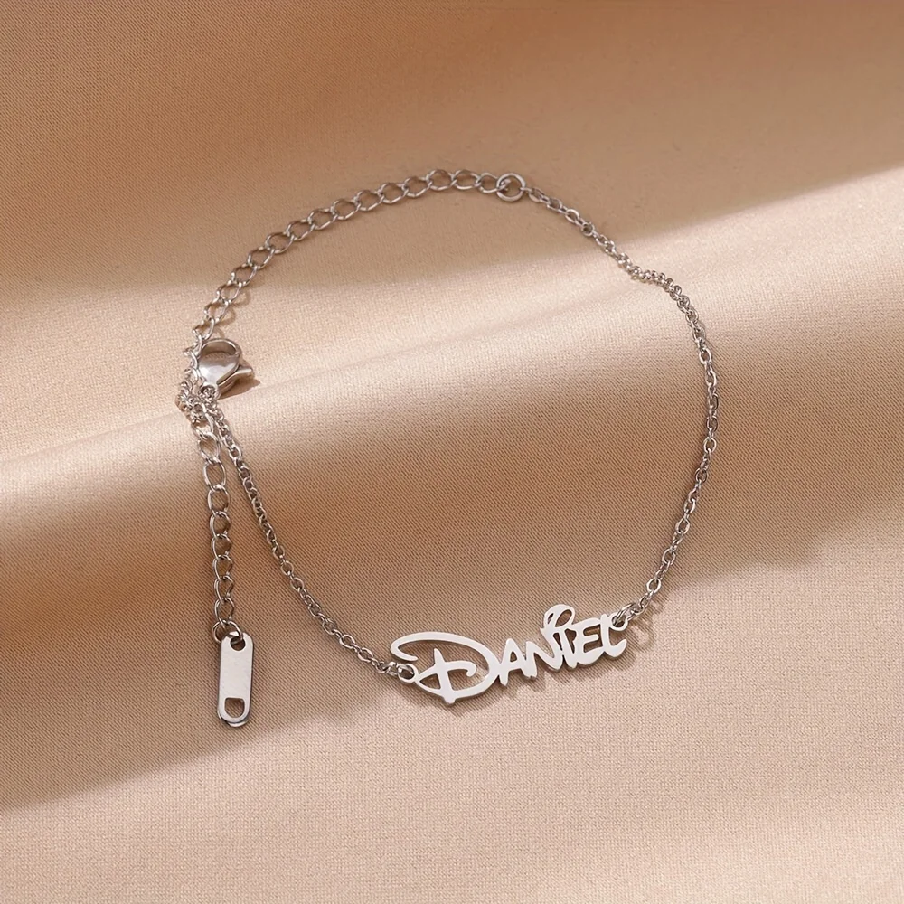 1Pc English Letter Charming Name Pendant Anklet for Women, Minimalist Jewelry Collarbone Chain Foot Anklet, Bohemian Style Gift