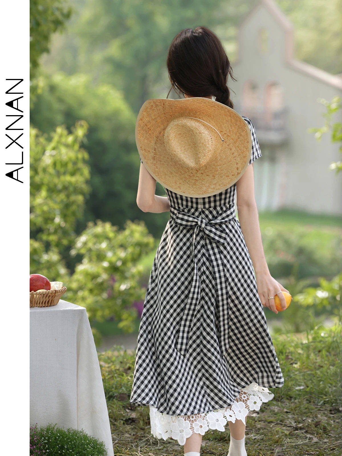 ALXNAN Dames zwarte geruite lange jurk Vierkante hals Kant A-lijn Elegante vakantiejurk 2025, zomer casual kleding Nieuw DYL661795-3