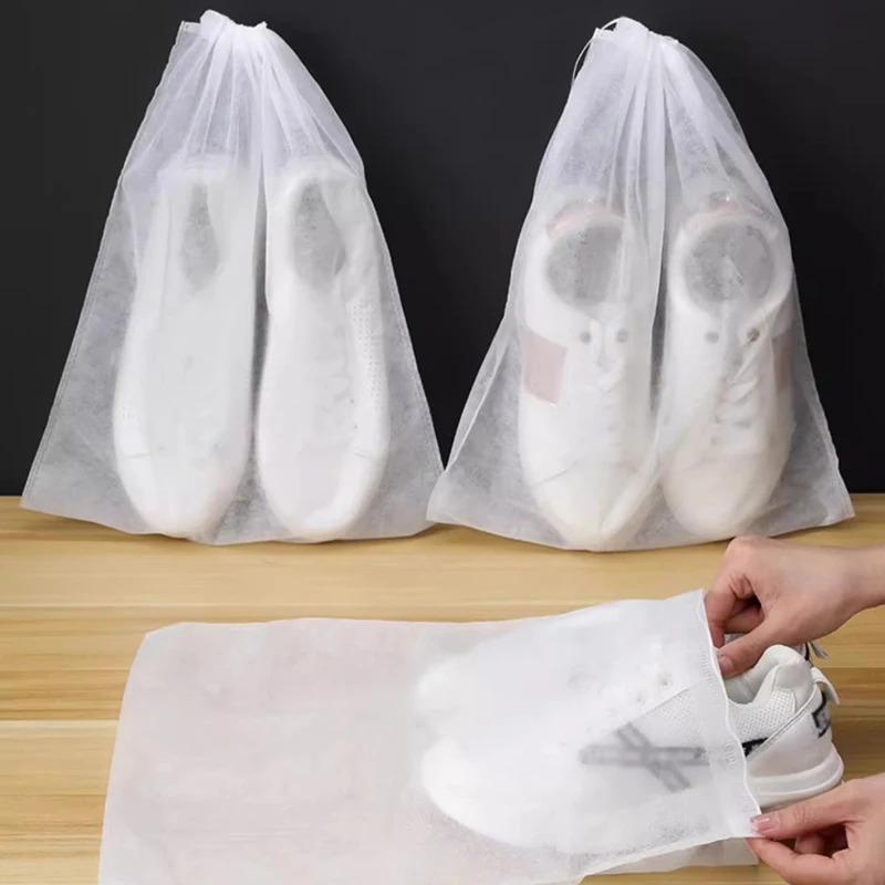 50 Peças de Capas Protetoras Respiráveis Anti-Poeira de Não-Tecido com Cordão, Sacos de Armazenamento Transparentes, Bolsas de Viagem e Sacos para Sapatos, para Secagem e Proteção de Calçados
