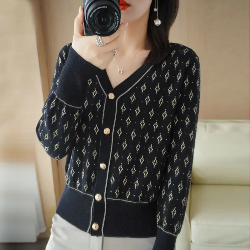 2024 Spring Autumn Women Korean Fashion Luxury Elegant Chic Button Knitted Cardigan Ladies V Neck Long Sleeve Slim Sweater Coat