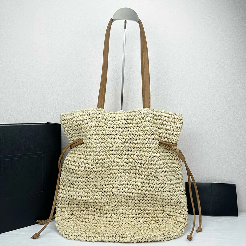 

Leisure Grass Woven Women's Bag Beach Travel Large Capacity Tote Bag 2025 New Woven Hollow Multi-functional Light Luxury Handbag