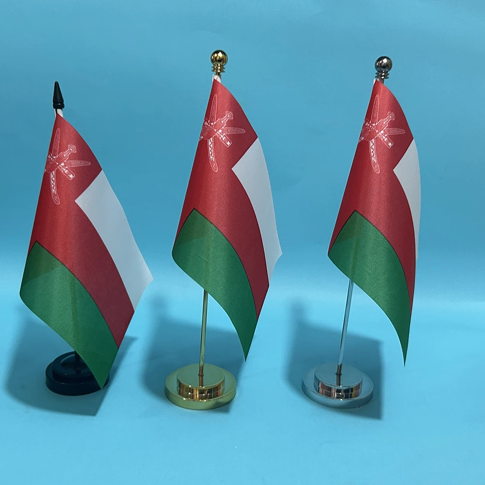 SKY FLAG Office Desk Flag of Oman Flag 14x21cm Polyester Oman National Flag Country Banner Desk Ornaments Flags