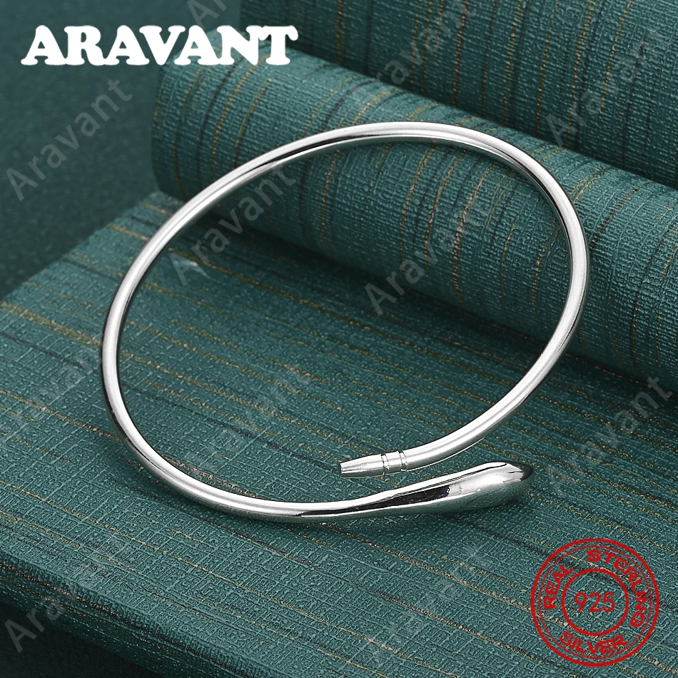 

925 Sterling Silver Teardrop Bangle - A Fresh And Elegant Design For Women'S Engagement Jewelry