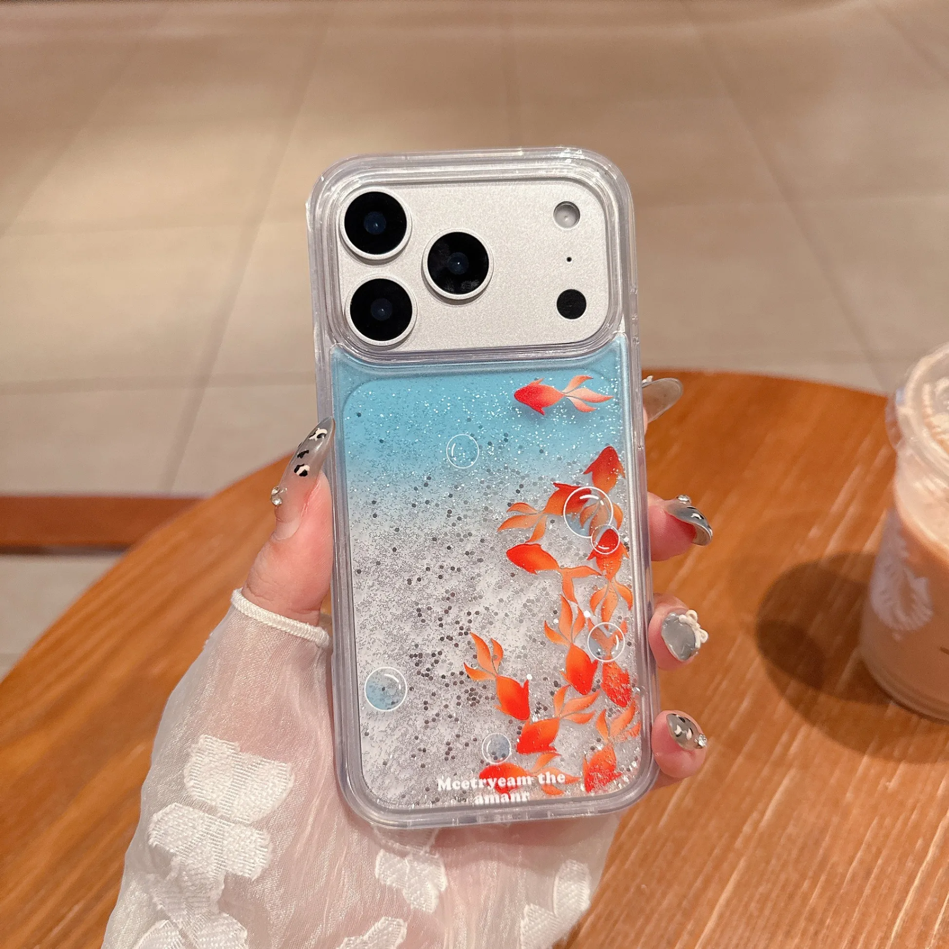 Dynamische Goldfisch-Flüssig-Quicksand-Handyhülle für iPhone 18 17 16 15 Pro Max, fließender Glitzer, stoßfeste, rutschfeste TPU-Rückabdeckung – Detail 5