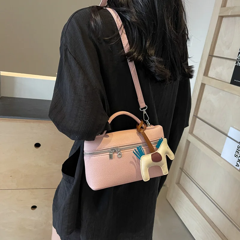 Shoulder Bag Fashionable Simple Casual Versatile Crossbody Bag European American Texture Niche Fashion Commuter Bag for Women