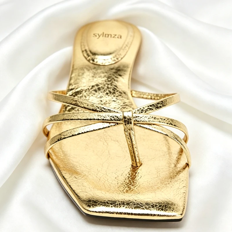 

Metallic Effect Detail Narrow Band Kitten Heel Slippers Woman Sexy Clip Toe Beach Shoes Summer Luxury Designer Shoes for Ladies