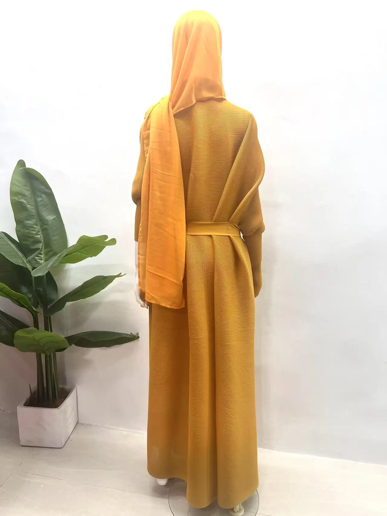 Miyake – manteau de printemps ample plissé pour femmes, changement progressif de couleur, chauve-souris ample, à la mode, Cardigan à manches longues, 2025