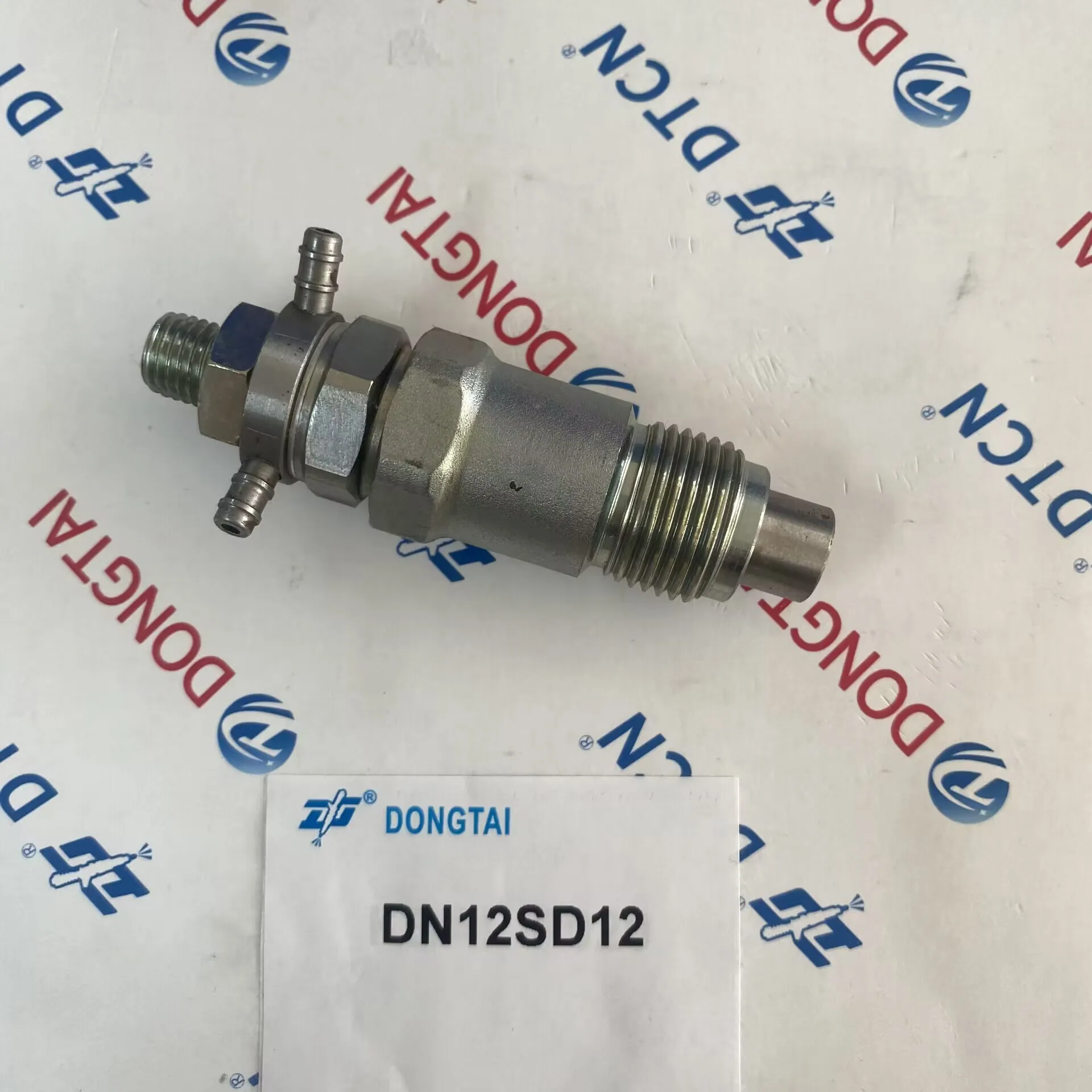 

Fuel Injector Nozzle Holder Assembly 15271-53000 15271-53020 for Kubota D750 D850 D950 D1302 D1402 V1702 V1902