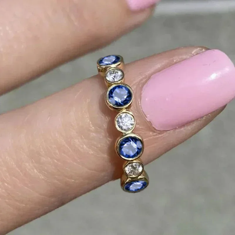2026 New Zircon Diamond Ring for Women's Niche Design, High Grade, Exquisite, Simple, Daily Commuter Jewelry Wholesale