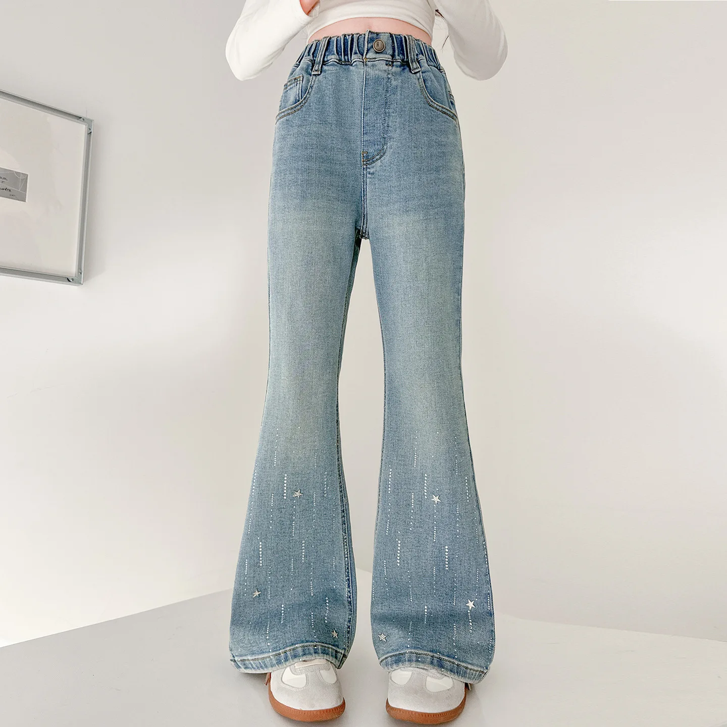 Girls Hot Stamping Bell Bottom Pants 2026 Spring New Elastic Jeans Children Slim and Slightly Flared Pants for Spring and Autumn