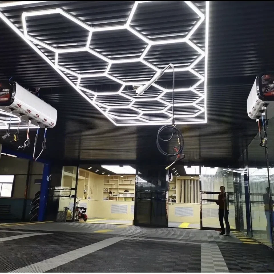 

HanYin Portable Hexagonal LED Ceiling Light Waterproof Garage Lighting Lamp for Workshop Use