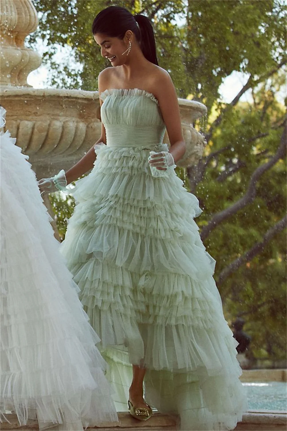 Vestido De graduación verde claro misterioso, multicapa, sin tirantes, línea A, romántico, 2023