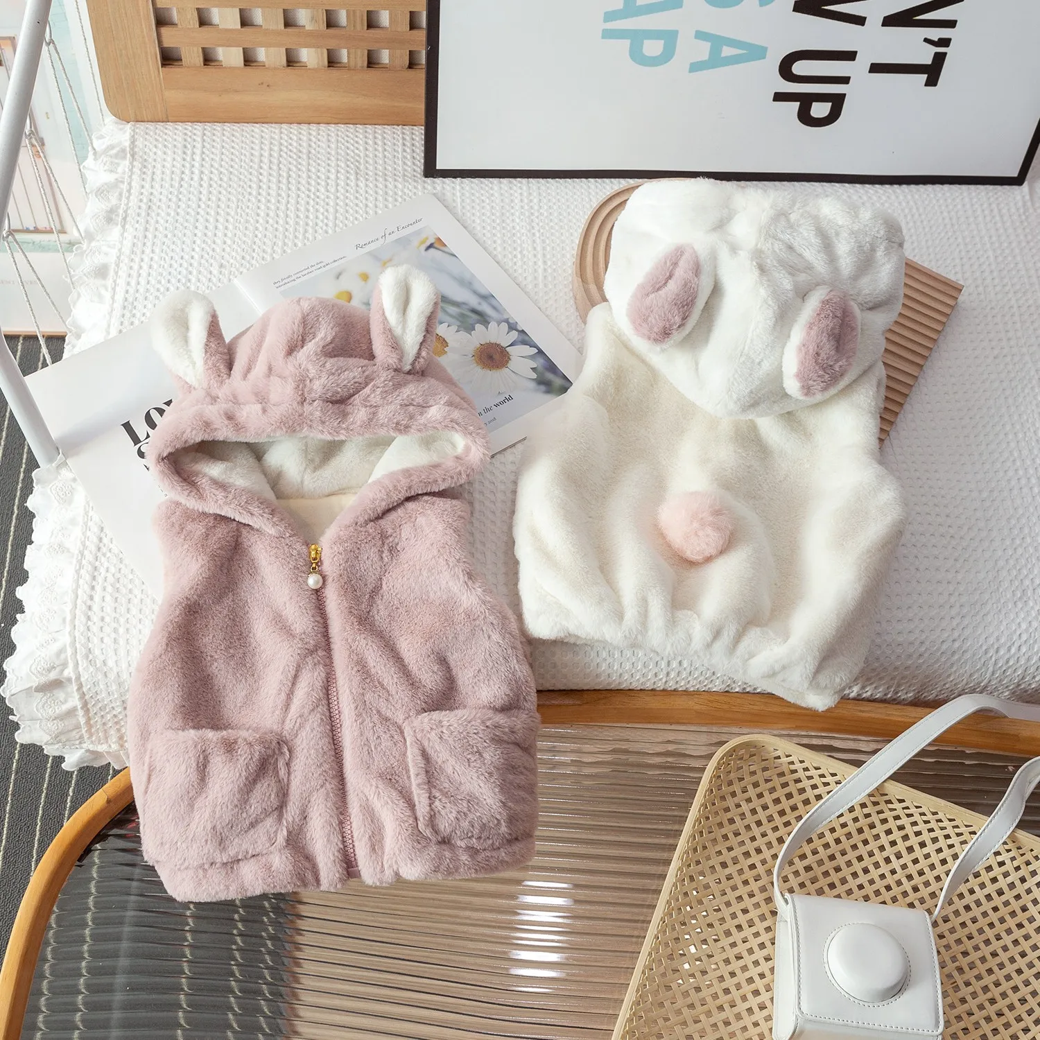 

Новый осенне-зимний жилет Fce для девочек в корейском стиле, очень милый, с молнией, для малышек, свитер-жилет, сладкий, стильный...