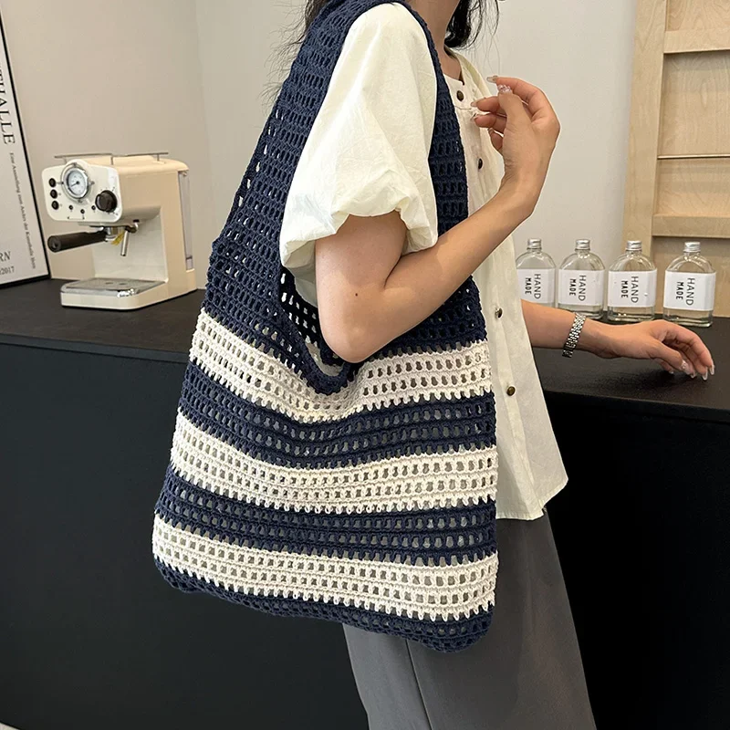 

Simple Yet Stylish Large Capacity Diaper Bags For Women High-End Leather Commuter Bag Minimalist Classic Shoulder Bag