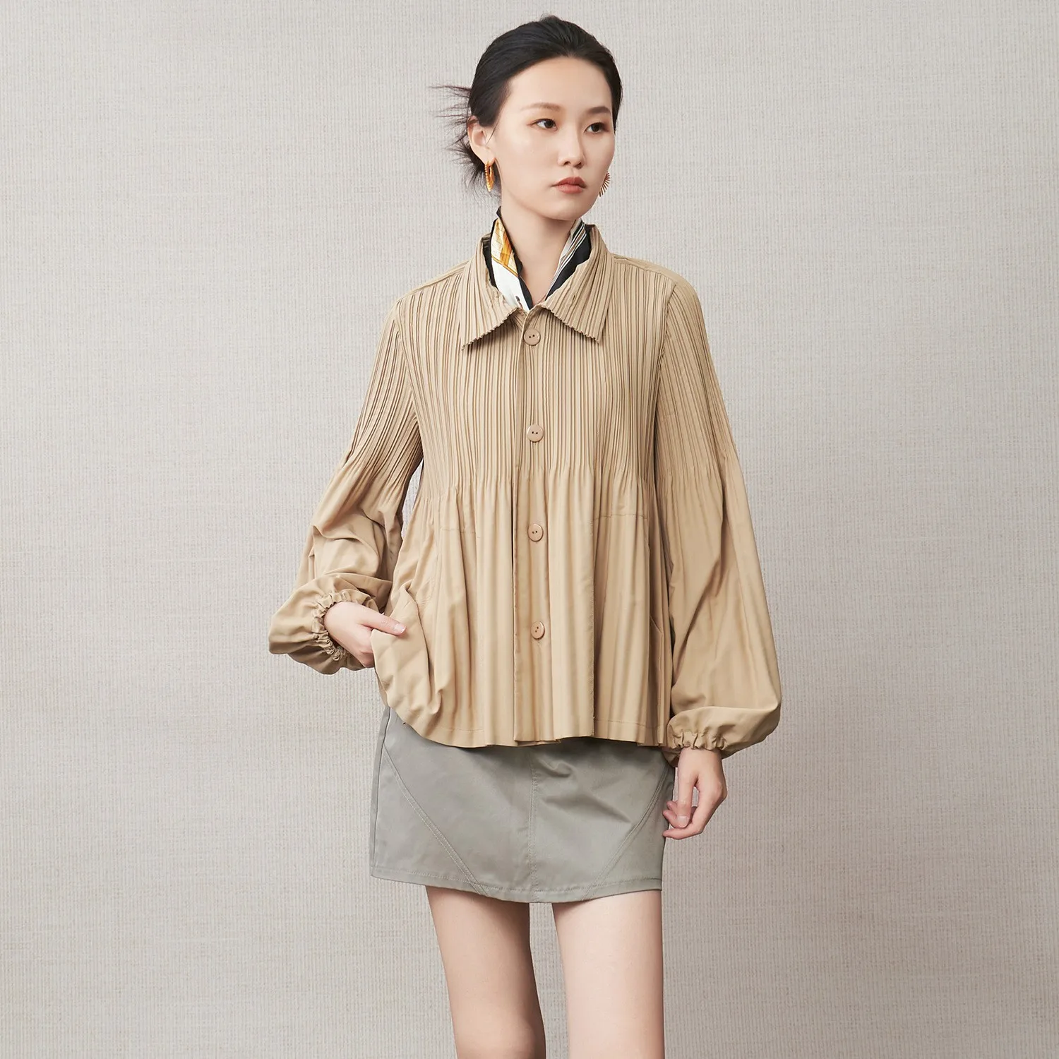 

2026 Spring and Autumn New Women Coat Solid Color Collar Long Sleeve Single Breasted Wrinkle Fashion Casual Female Coat