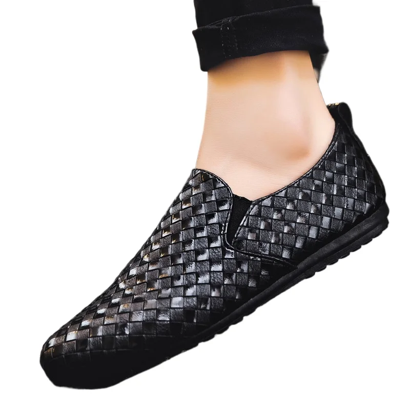Spring Autumn Lightweight Bean Shoes Men\'s Non slip flat Casual Shoes comfortable Trendy Shoes Knitted Leather Lazy Shoes