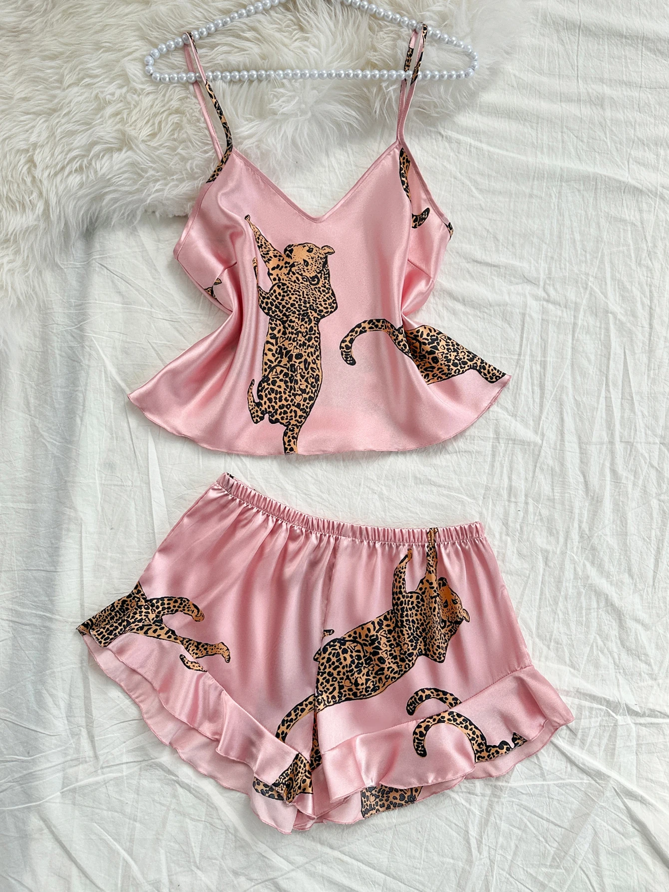 Summer 2-pieces Pink Leopard Printed Pajamas Set for Women Sexy Ice Silk Stain Sleepwear Casual Crop Tops and Shorts Lounge