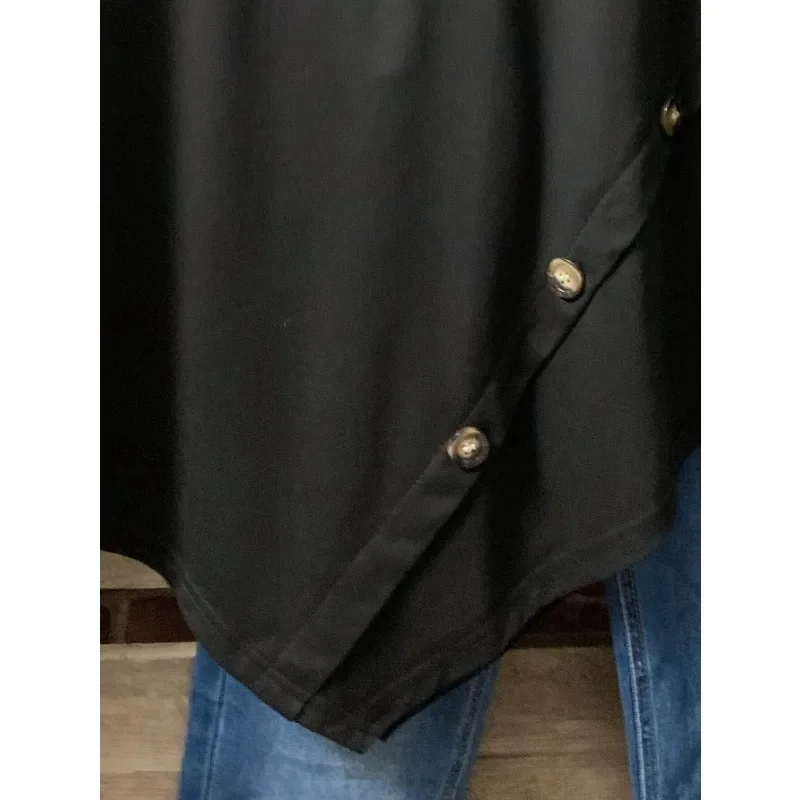 Plus Size Sommer-Damen-T-Shirt, einfarbig, Rundhalsausschnitt, mit Knopfverzierung, unregelmäßigem Saum, kurzärmelig