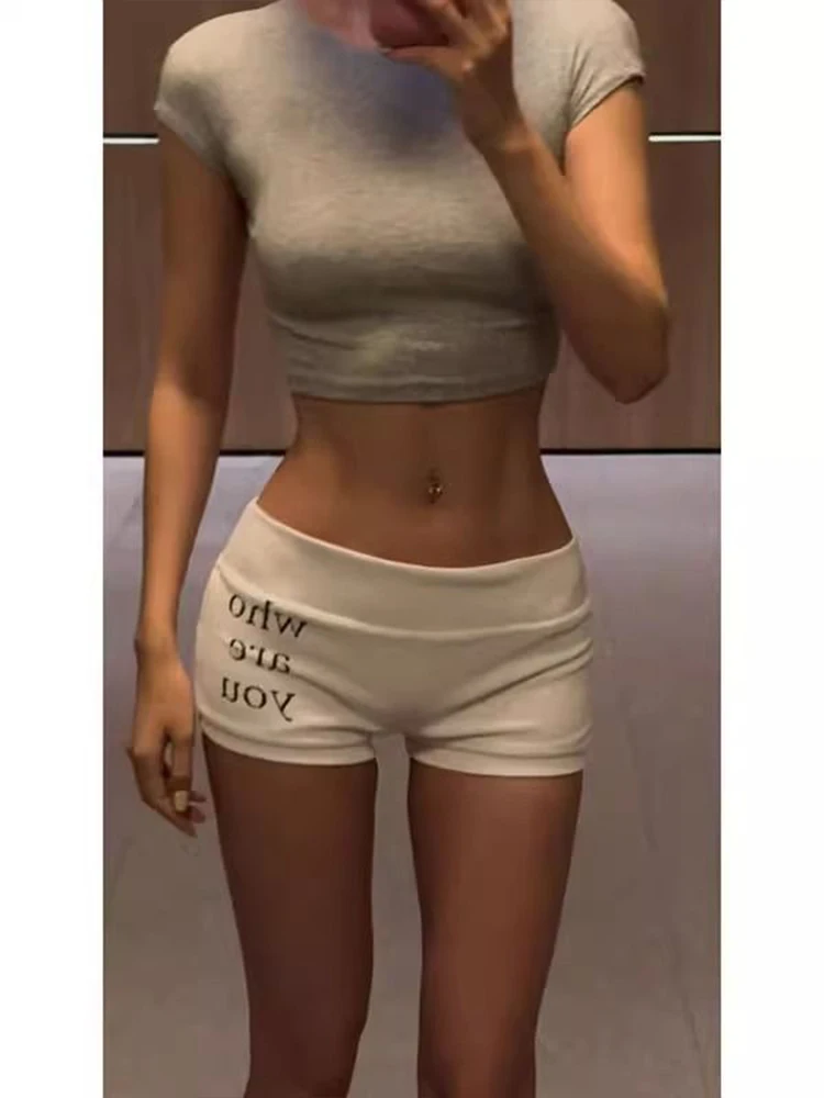 

Новые модные супершорты в стиле Spice Girl для весны/лета 2026: облегающие, сексуальные, с принтом, универсальные для повседневного отдыха и фитнеса