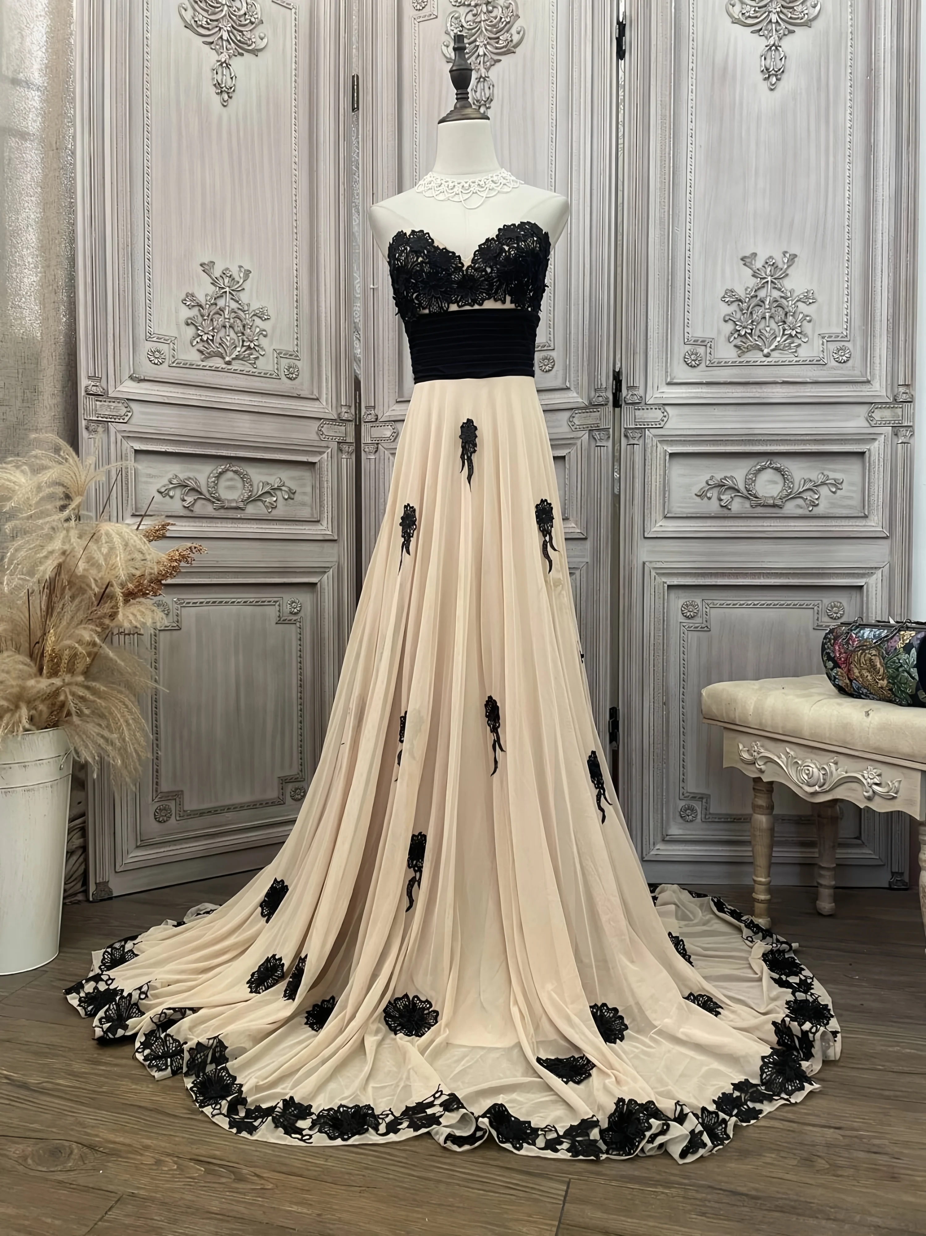 

Bandeau Khaki Prom Dress Elegant A-Line Strapless Sleeveless Sweetheart Collar Lace Backless Special Occasion Wedding Party Gown