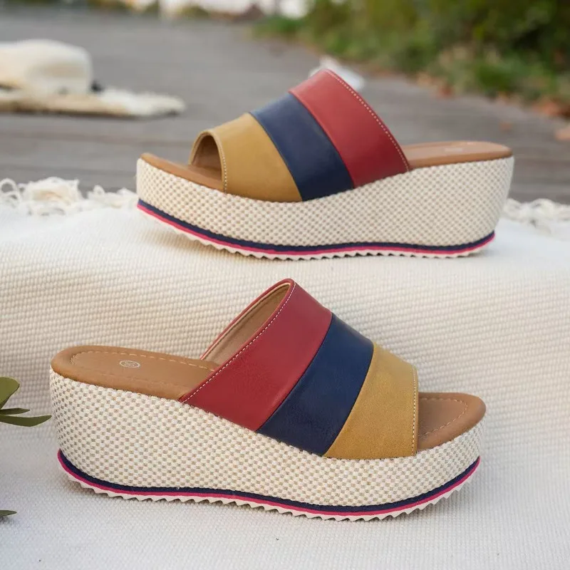 

Designer Slippers for Women Summer Open Toe Beach Slippers Fashion Wedge Platform Sandalias High Quality Casual Leather Slippers