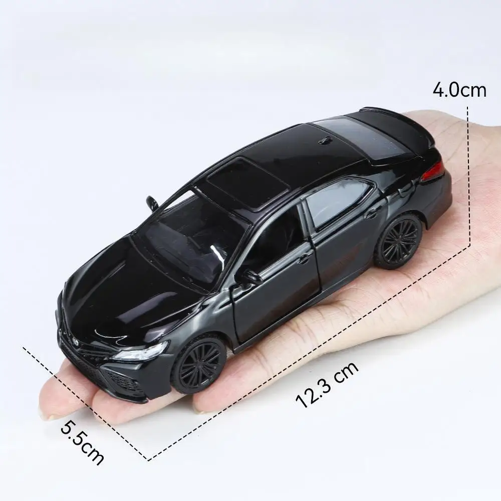 1/36 Toyota Camry XSE Toy Car Model For Children RMZ CiTY Diecast Vehicle Miniature Pull Back Collection Gift For Kid Boys