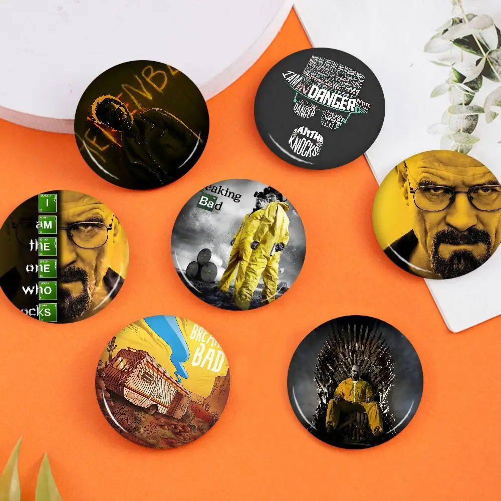 Heisenberg Breaking Bad Round Button Pins Slogan Creative Brooches Backpack Clothes Decoration Fashion Cartoon Jewelry Gifts