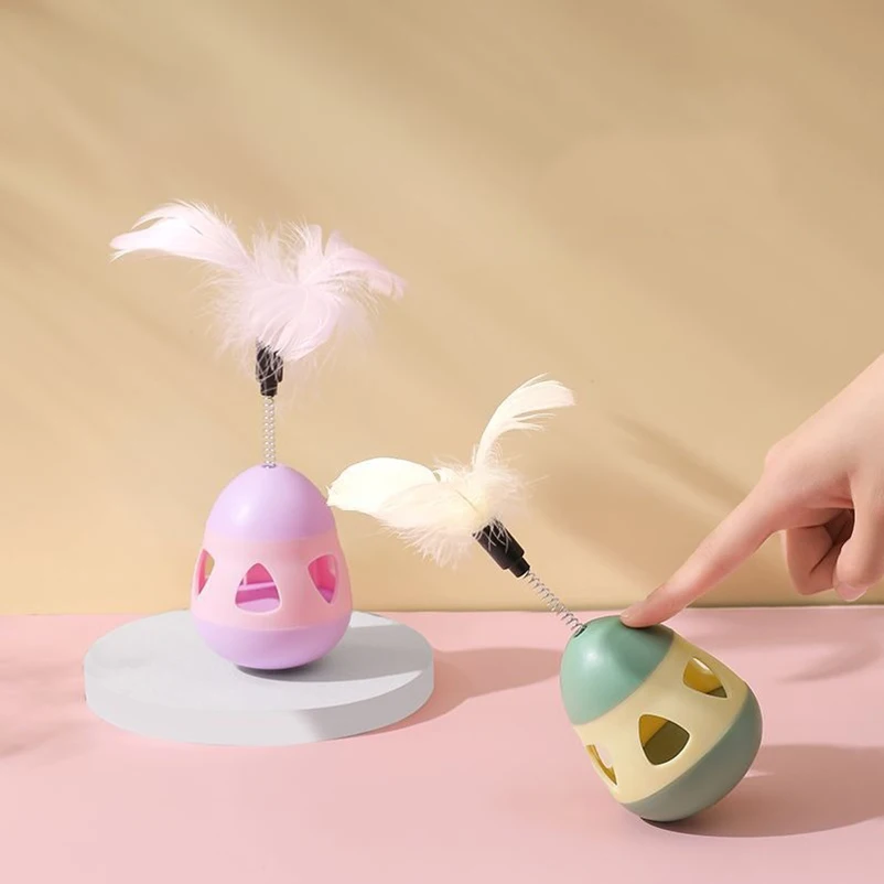Novo copo de brinquedo para gatos com penas que vazam brinquedos provocam palitos para gatos e gatos são autoeccentes e aliviam o tédio.