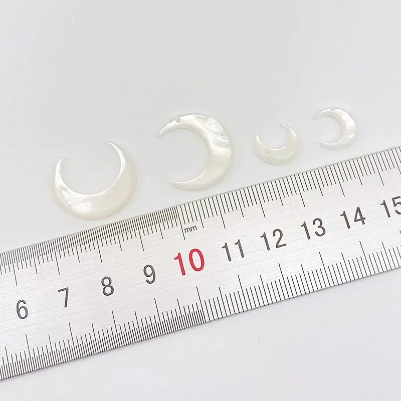 Natural White Shell Crescent Moon ,Hand Carved Mother of Pearl Double Horn Crescent , Hole 0.8mm Jewelry Accessories view 6