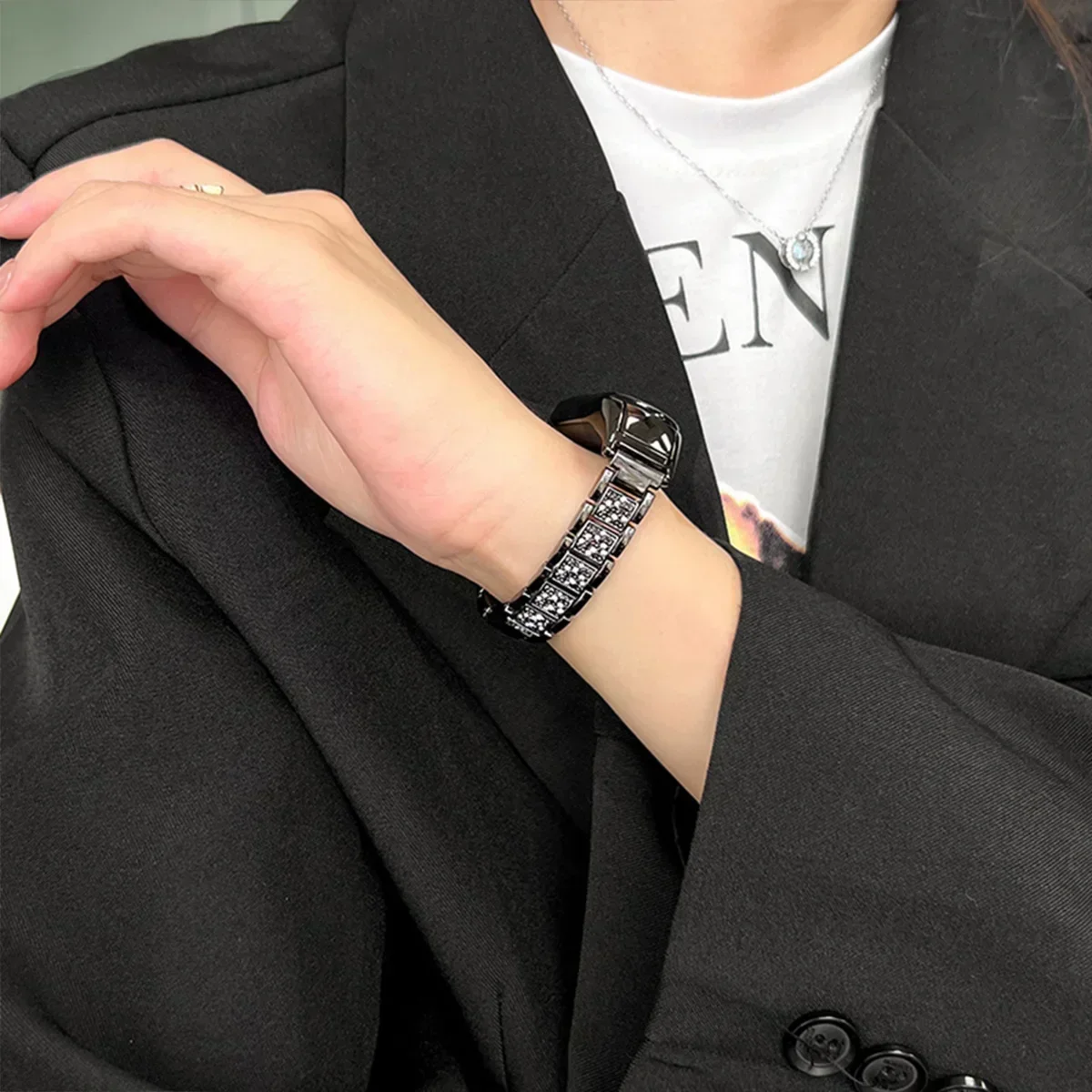 Cinturino in metallo per Xiaomi Mi Band 8 7 6 5 4 3 cinturino cinturino di ricambio per cinturino in acciaio inossidabile con diamante pieno di lusso Glitter