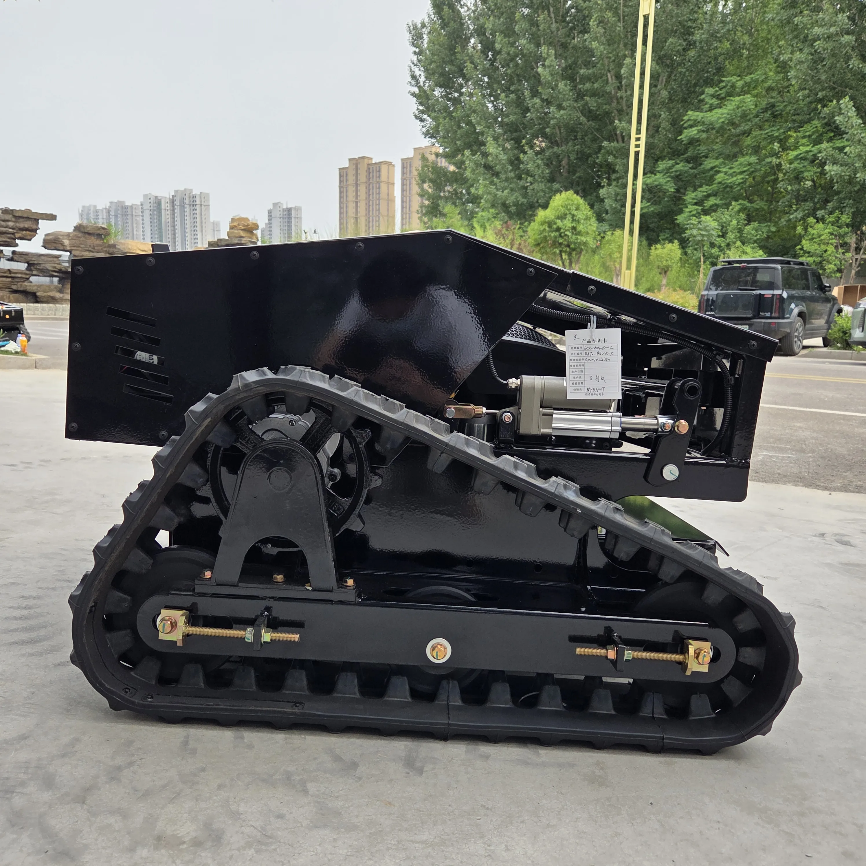 ¡Gran oferta en todo el mundo! Cortacésped con control remoto: eficiencia de corte de 3800 metros cuadrados por hora, certificado CE