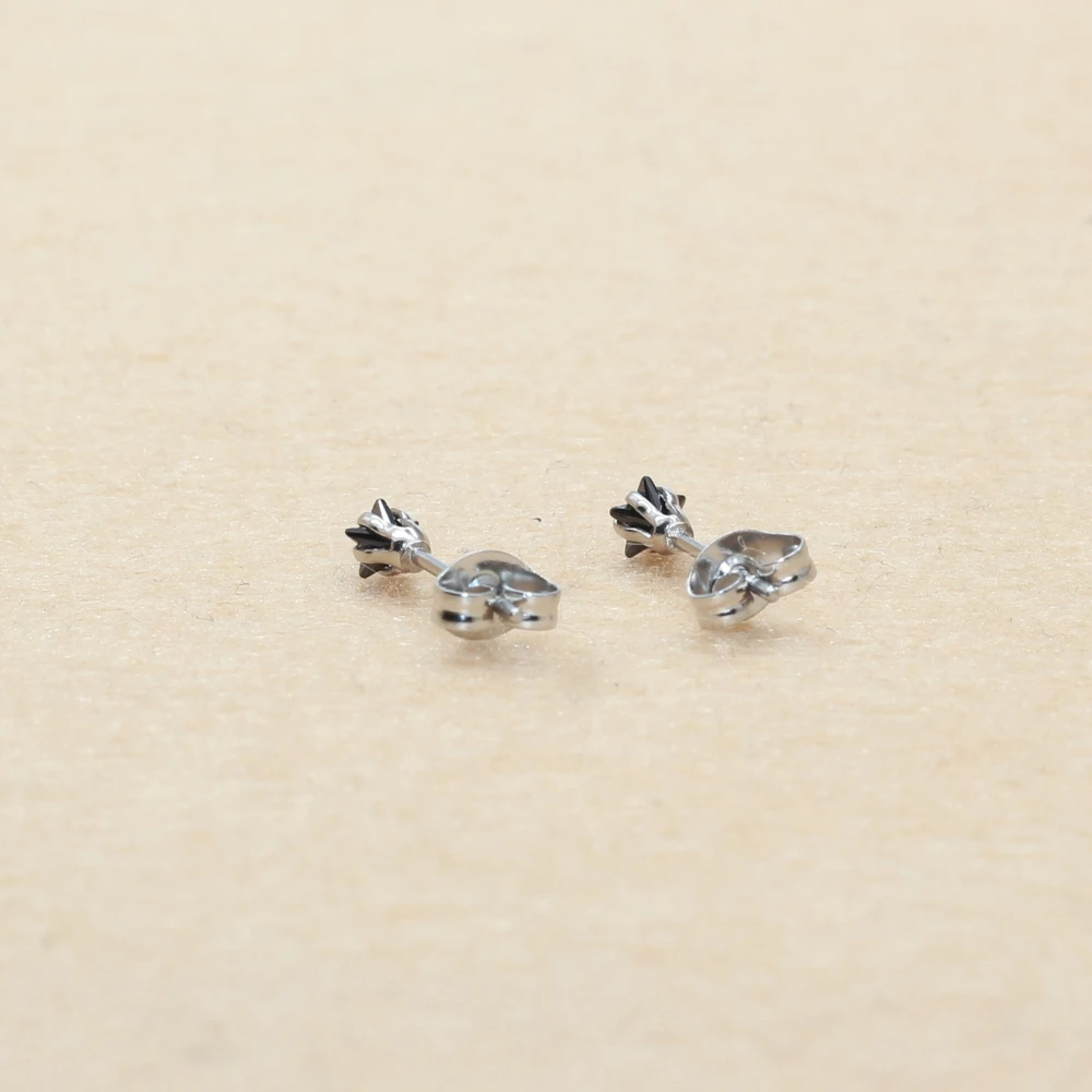 Mini The Black Stars Color 4mm Brief Stainless Steel Stud Earrings New Crystal Jewelry With Anti Allergy