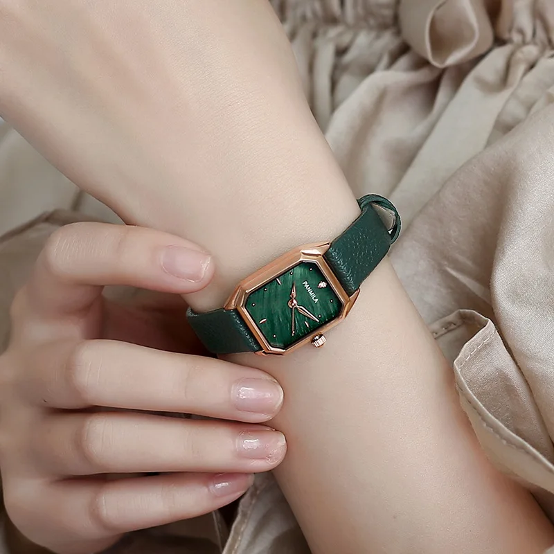 

2026 New Model Watch: Simple And Elegant Women'S Watch, Vintage Square Dial, Leather Strap Watch, Small Green Watch.