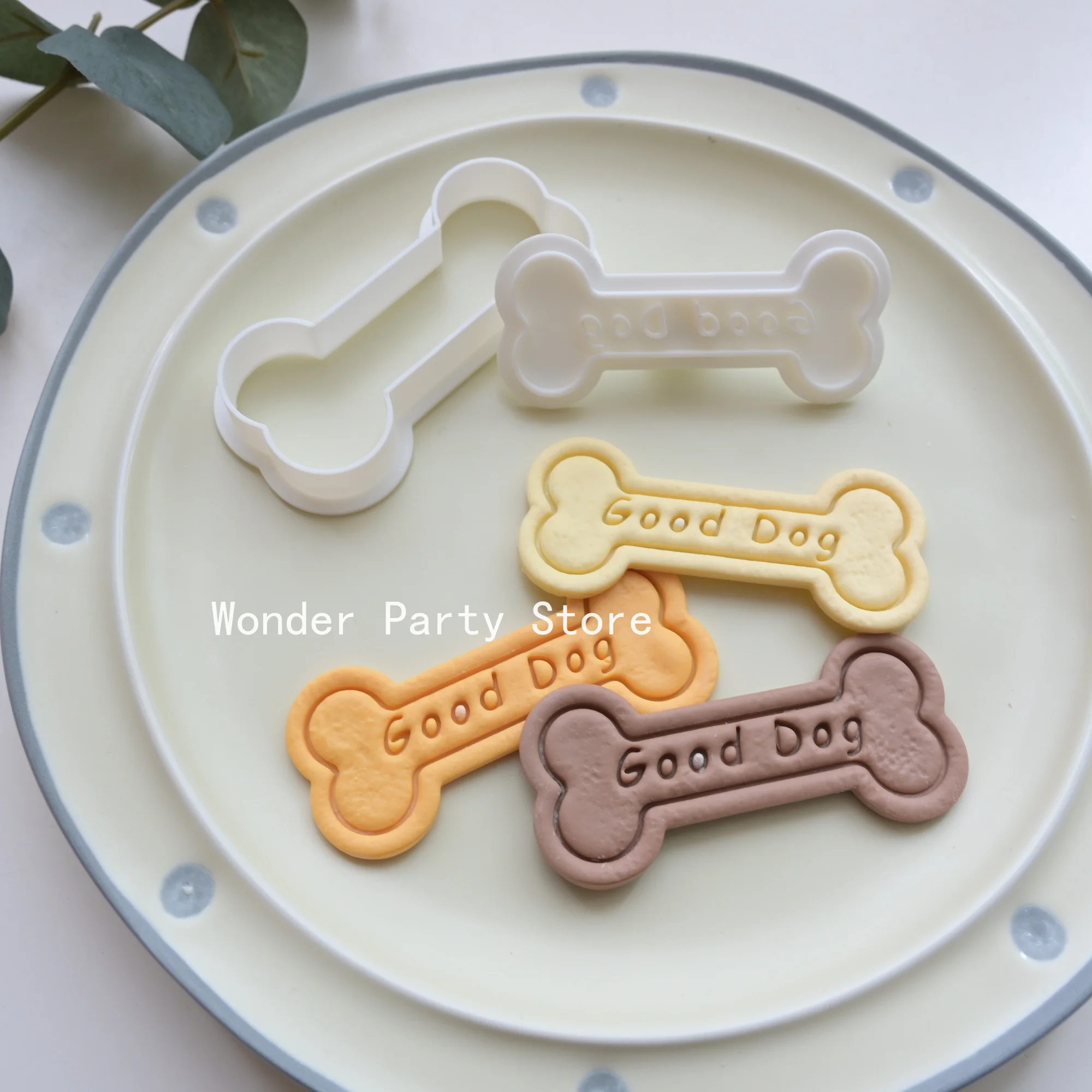 Cute Dog Bone Shaped Cookie Cutters Bone Pattern Biscuit Molds Stamps Pressable Household Baking Embossing Tools