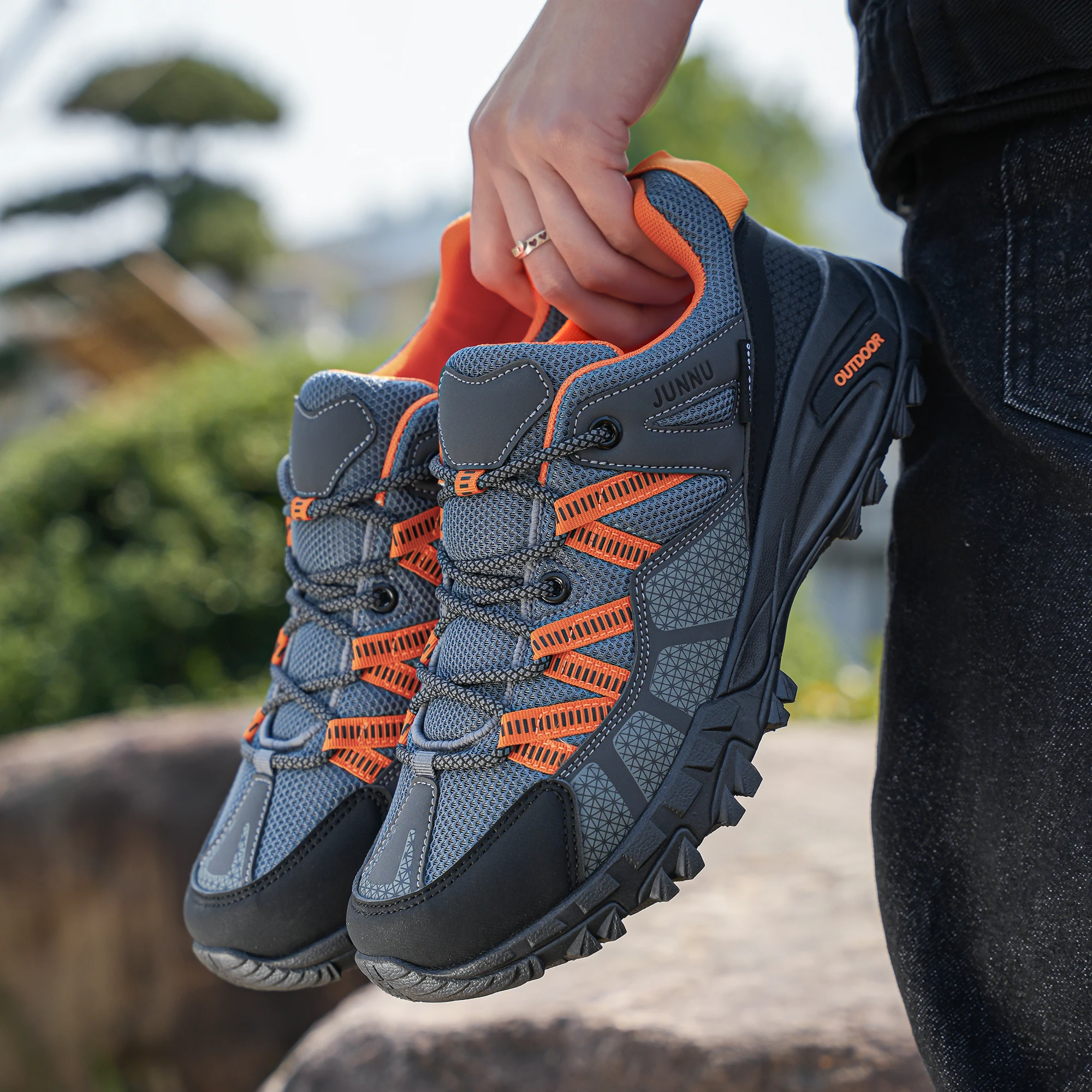 Men's Casual Shoes, Fashionable Sports Shoes, Classic and Stylish Low-Top Lace-Up Shoes, Lightweight, Comfortable and Breathable