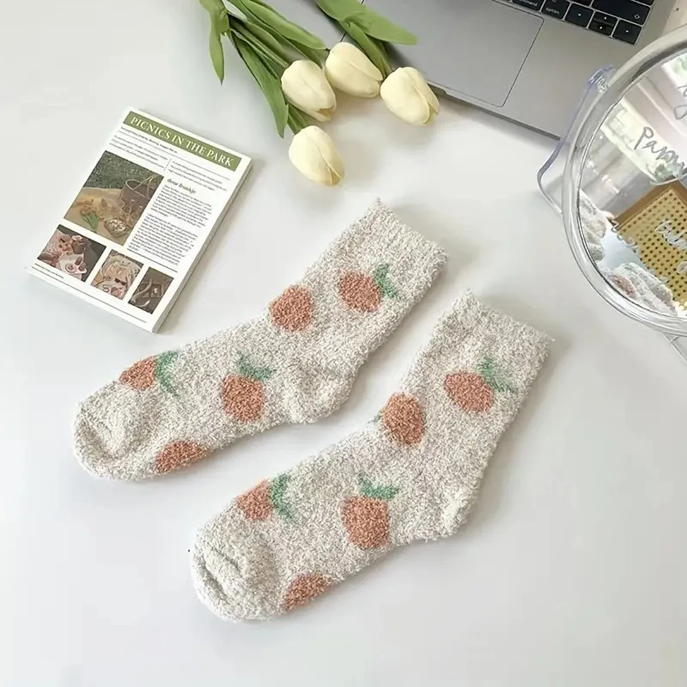 1 Pair Women Autumn Winter Mid Length Socks Fashionable Plush Flowers Sweet Patterns Soft Comfortable Warm Casual Socks
