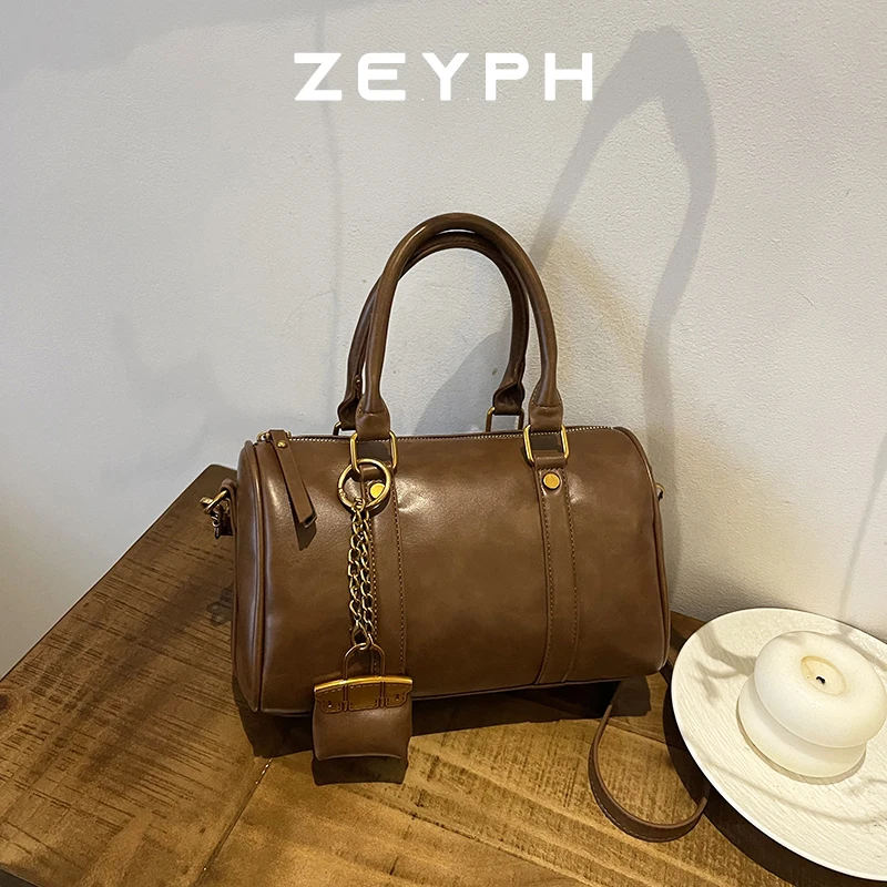 

Zeyph Faux Suede Retro Shoulder Bag for Women 2024 Winter Trend New Y2K Handbags Females Travel Luxury Fashion Tote Bags