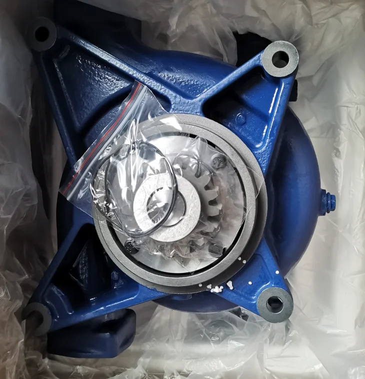 Bomba de água de peças de motor marinho 1003807945 para modelos compatíveis com máquinas de construção 6M26C 12M26C 6M26.2C 12M26.26M33C 12M33C